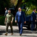 Montenegro reafirma apoio de Portugal à Ucrânia no 35.º aniversário da independência